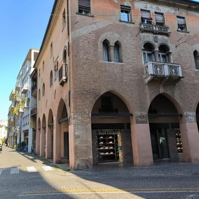 Your Home in Treviso, Venice - Collalto 12 - Three-Bedroom Apartment - 11