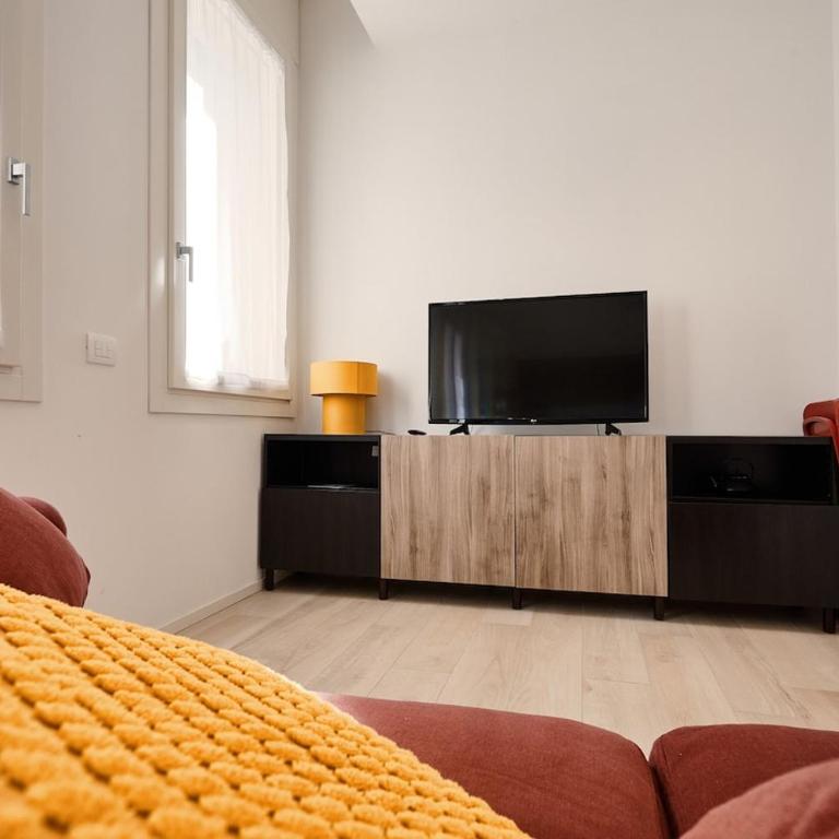 Your Home in Treviso, Venice - Collalto 12 - Three-Bedroom Apartment - 19