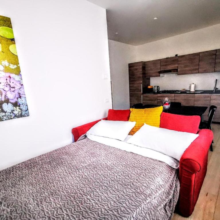 Your Home in Treviso, Venice - Collalto 12 - Three-Bedroom Apartment - 26