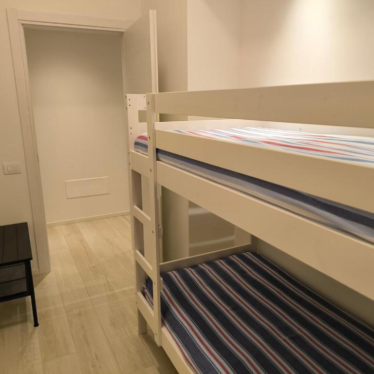 Your Home in Treviso, Venice - Collalto 12 - Three-Bedroom Apartment - 32