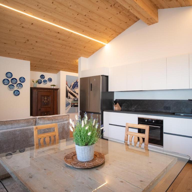 Ciasa Verena - Appartamento Deluxe con 2 Camere da Letto e Balcone - 9