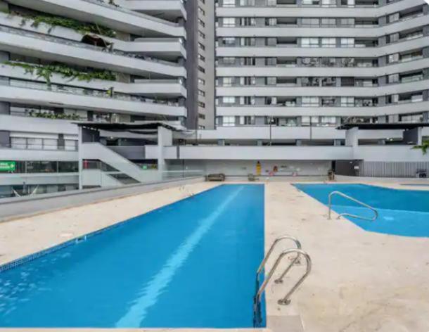 Espectacular apartamento con la mejor vista, Poblado Medellin - Three-Bedroom Apartment - 2