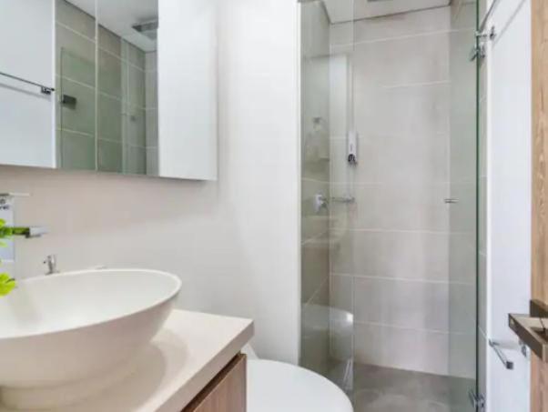 Espectacular apartamento con la mejor vista, Poblado Medellin - Three-Bedroom Apartment - 7