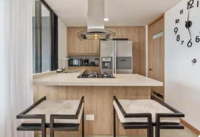 Espectacular apartamento con la mejor vista, Poblado Medellin - Three-Bedroom Apartment - 27