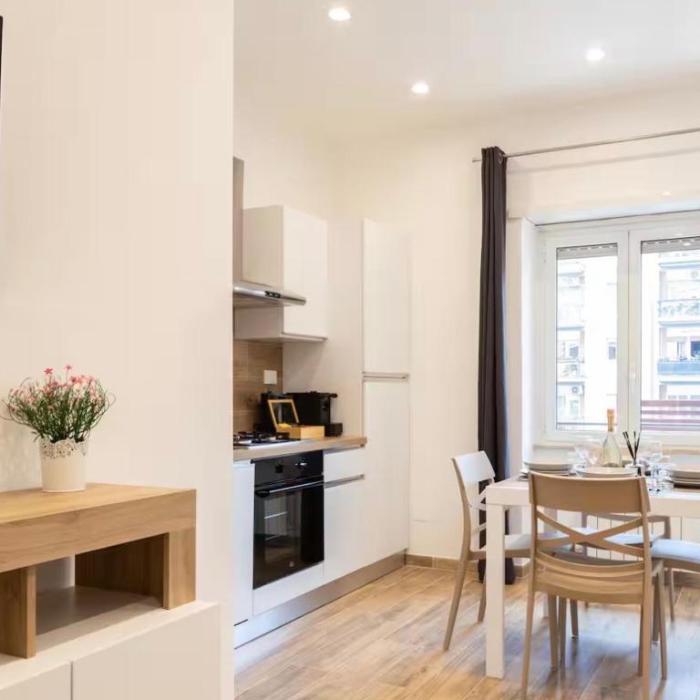 Elite Roma apartament e suite - Appartamento con 3 Camere da Letto e con Vista - 3