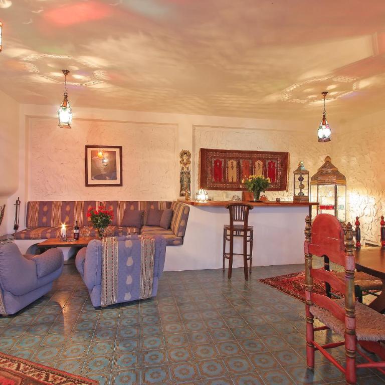 Castillo Moro Exclusive Retreat Venue Up to 20 Guests - Villa - 3