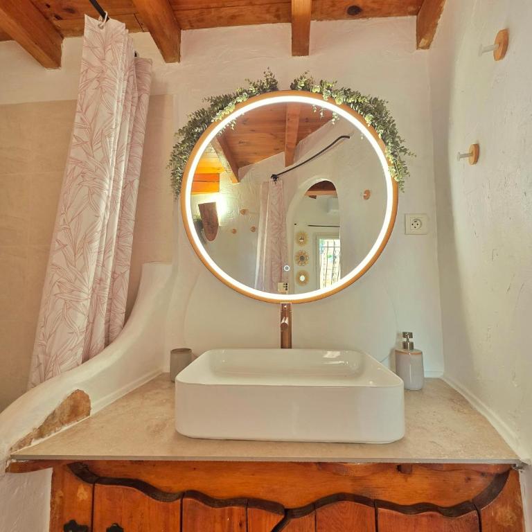 La Bastide Bohême Cozy studio, garden & parking - Maison 1 Chambre - 17