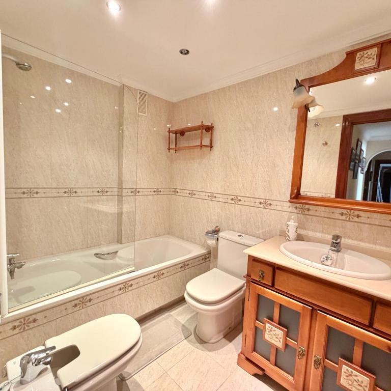 Confortable Apartamento en Fuengirola Centro - Apartamento de 3 dormitorios - 8