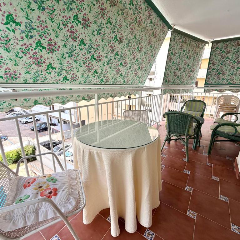 Confortable Apartamento en Fuengirola Centro - Apartamento de 3 dormitorios - 10