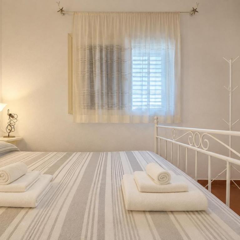 Carasau 200m from the Beach - Garden - BBQ - Wi-Fi - Parking - Pet Friendly - Appartamento con 1 Camera da Letto - 4