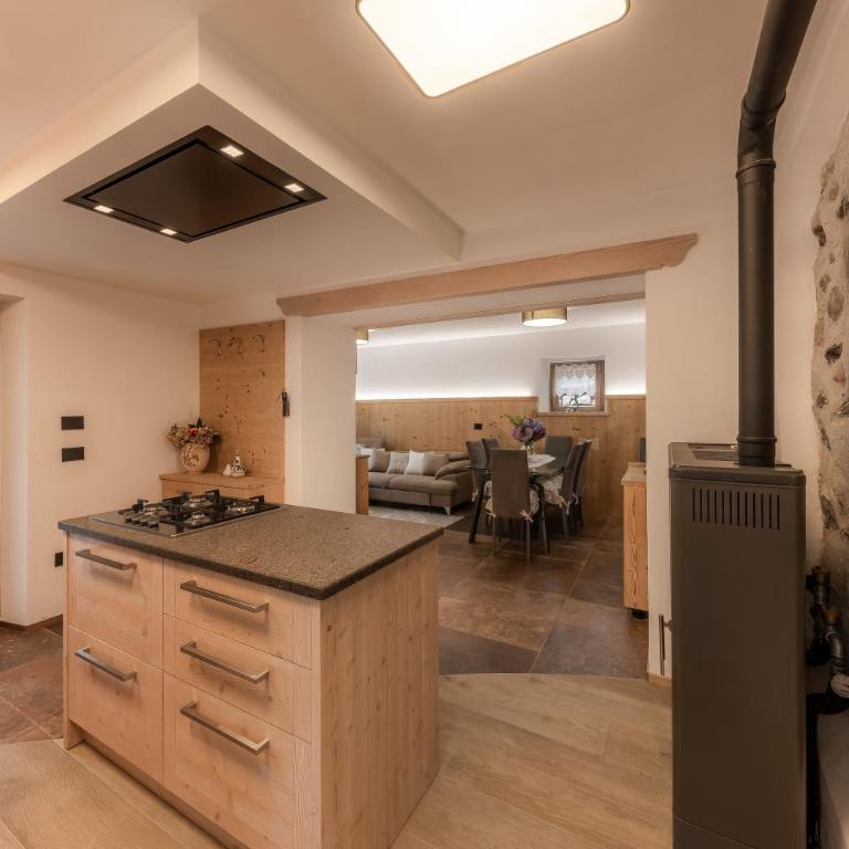 Panorama - Appartamento con 4 Camere da Letto e Balcone - 14