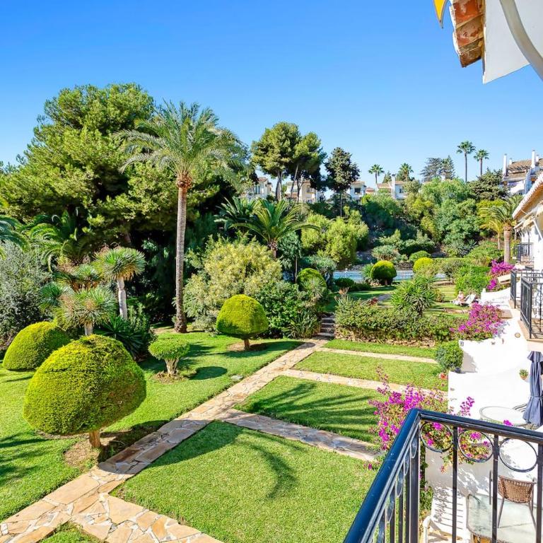 Townhouse w Pool, BBQ, Terrace & Garden - Stadthaus mit 2 Schlafzimmern - 18