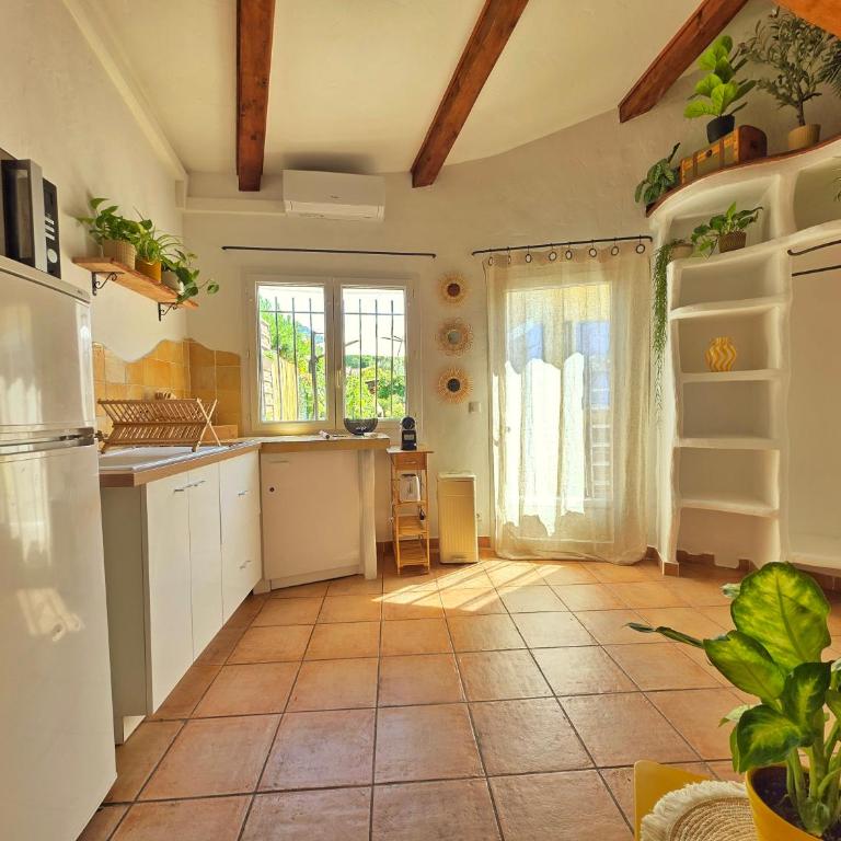 La Bastide Bohême Cozy studio, garden & parking - Maison 1 Chambre - 14
