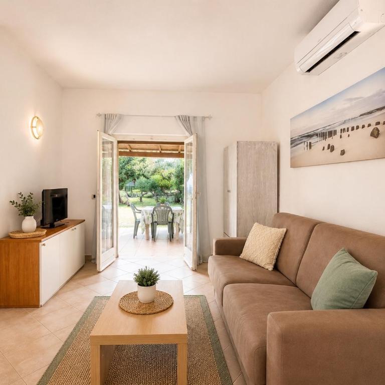 Conchiglia Family & Pet Friendly - Fenced Garden - 2BR - Near the Sea - Wi-Fi - AC - BBQ - Casa con 2 Camere da Letto - 7