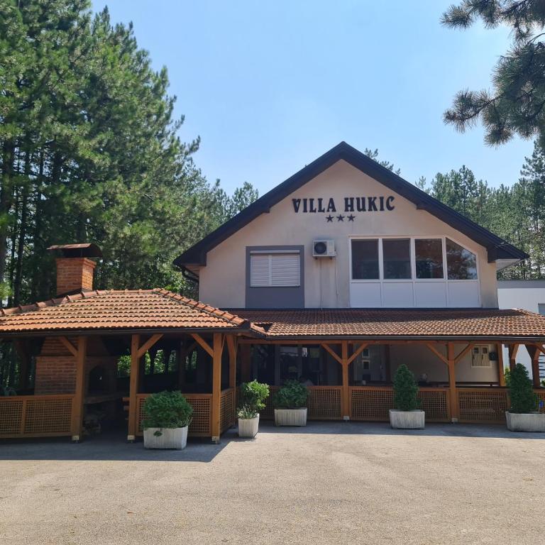 Villa Hukic - Deluks Dvokrevetna Soba sa Bračnim Krevetom - 1