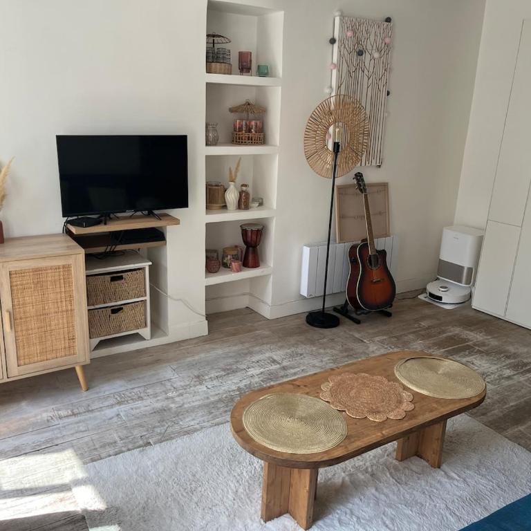 Central Paris Charming, quiet and bright 2-room apartment - Appartement 2 Chambres - 1