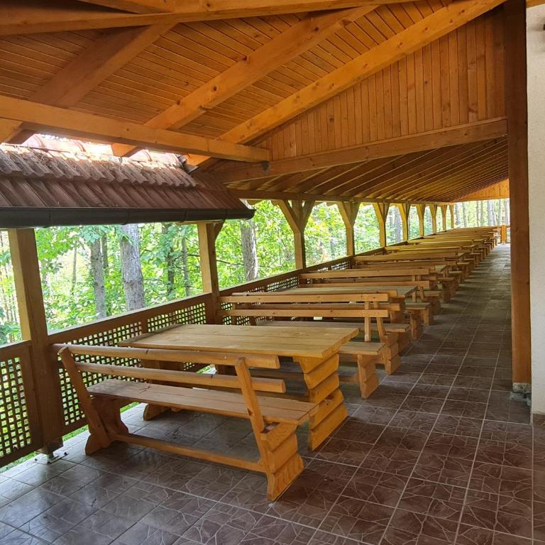 Villa Hukic - Deluks Dvokrevetna Soba sa Bračnim Krevetom - 9
