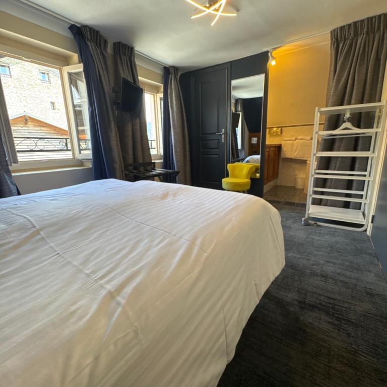 Hôtel Génépi - Chambre Supérieure Lit Queen-Size - 1