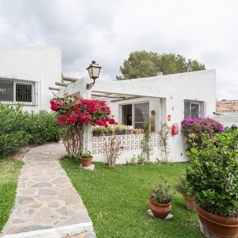 Andalusian Home wTerrace & Pool Nr Beach & Gym - Habitación Individual - 21