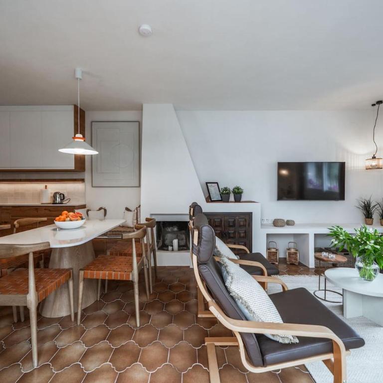 Andalusian Home wTerrace & Pool Nr Beach & Gym - Habitación Individual - 14