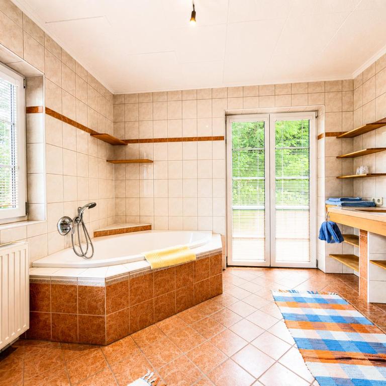 ALPINA Appartements Mallnitz - Apartment mit 2 Schlafzimmern und Bergblick - 3