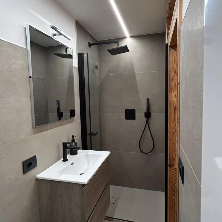 Casa Al Pin - Appartamento con 1 Camera da Letto - 4