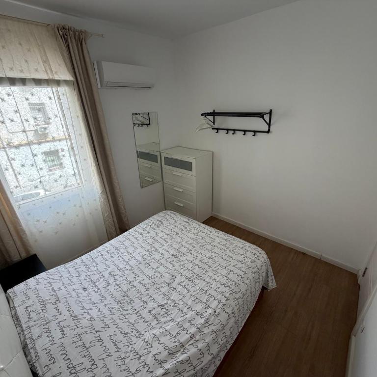GENUAR APARTMENTS 3 Bedroom close to beach - Apartamento - 12