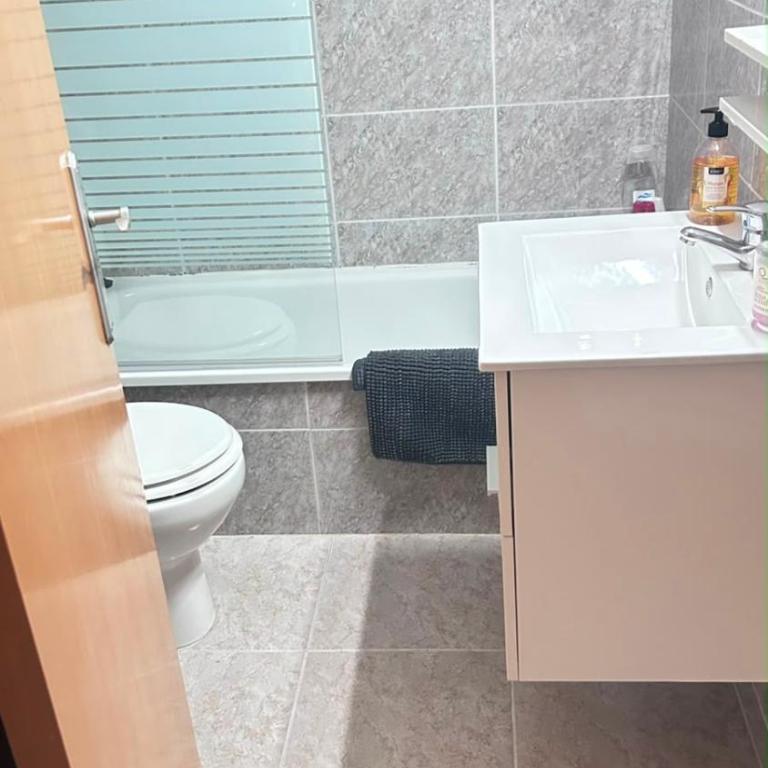 4 min a la playa parking sub Ascensor directo parking rellano Ideal vacaciones y trabajo - Appartamento con 2 Camere da Letto - 7