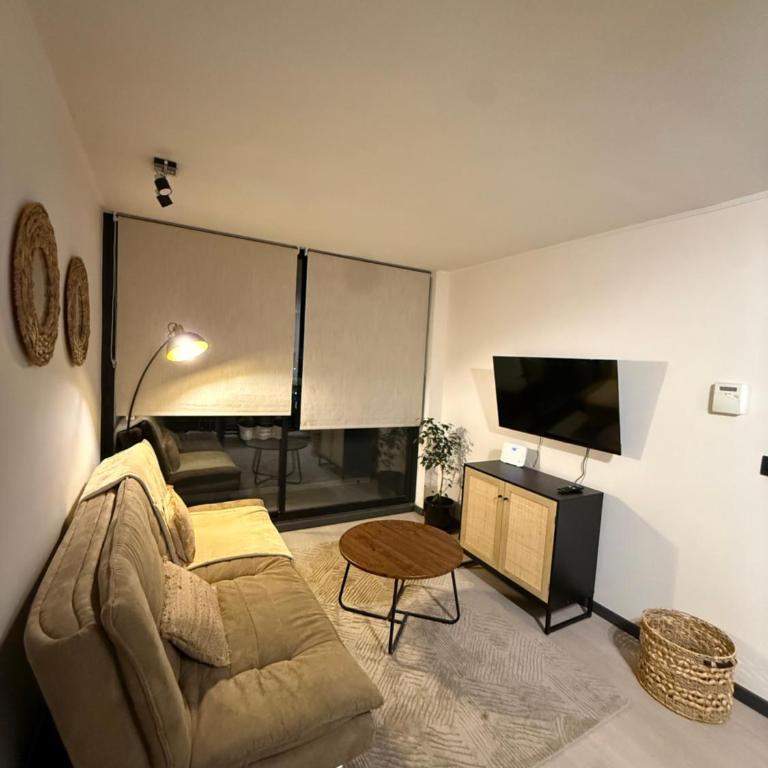 Depto 2D 2B a pasos del Metro Mirador, Piscina - Two-Bedroom Apartment - 1
