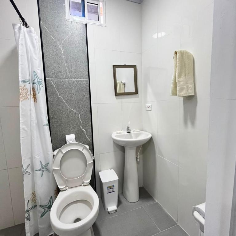 ESTRELLA DEL MAR - Triple Room with Private Bathroom - 6