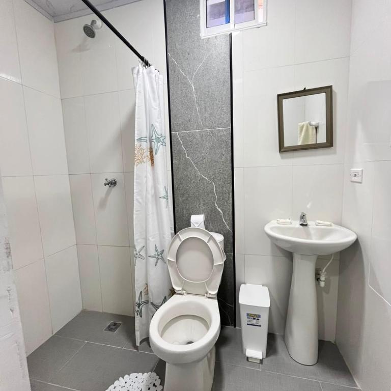 ESTRELLA DEL MAR - Triple Room with Private Bathroom - 5