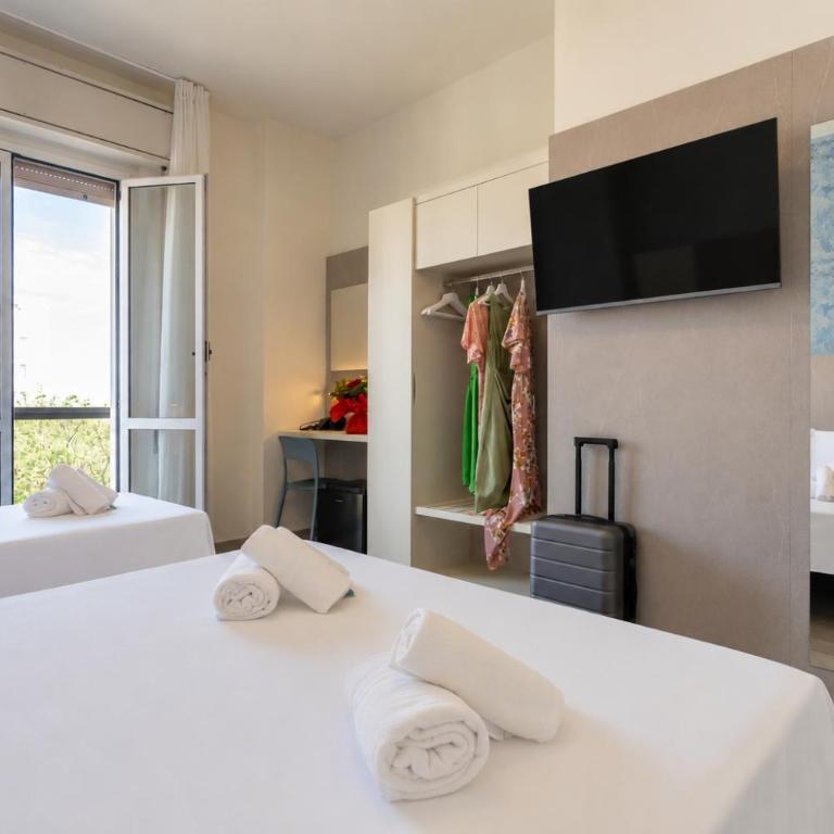 Hotel Airone - Camera Tripla Comfort - 4