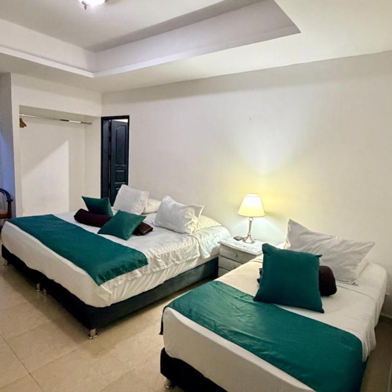 hotel turqueza inn - Habitación Cuádruple Superior - 1