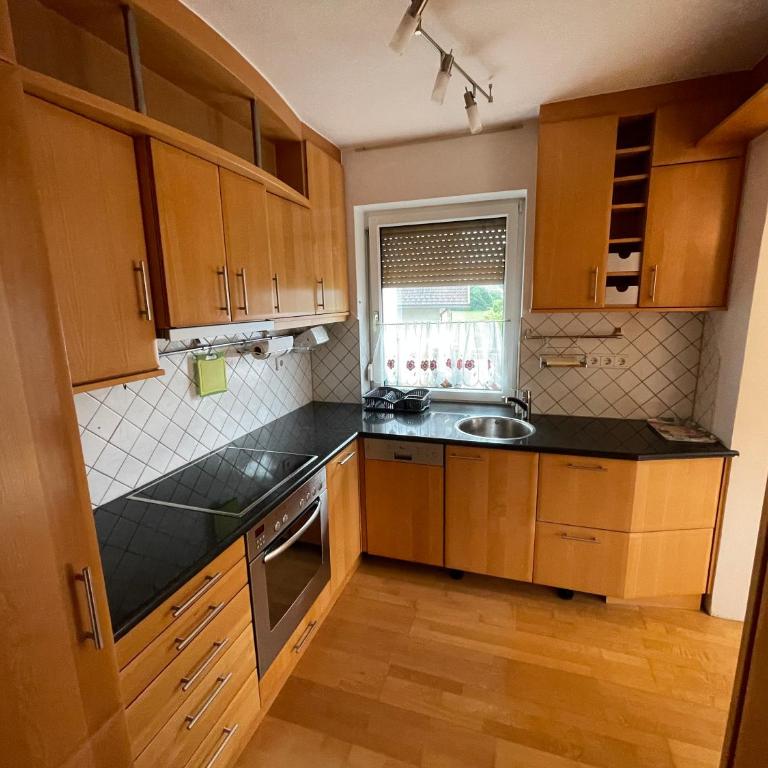 Ferienwohnung - 80qm - mit großer Loggia und Balkon - Apartment mit 2 Schlafzimmern - 7