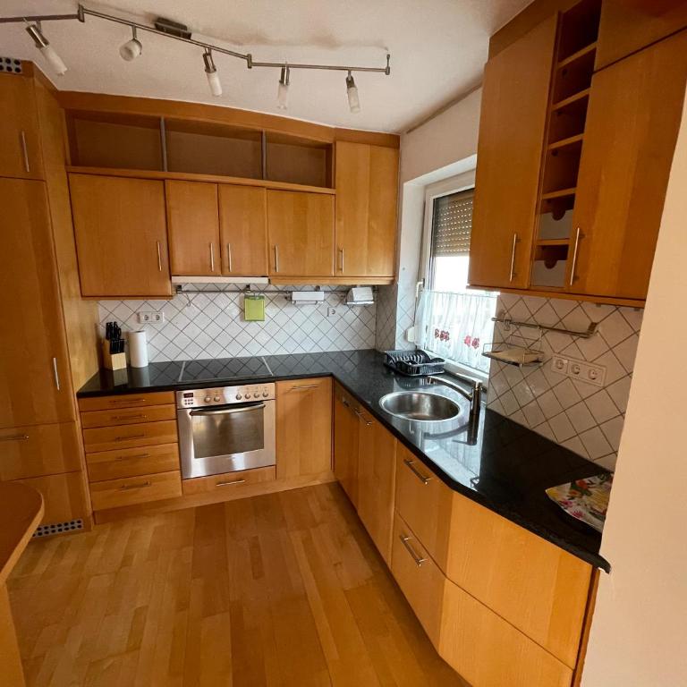 Ferienwohnung - 80qm - mit großer Loggia und Balkon - Apartment mit 2 Schlafzimmern - 8