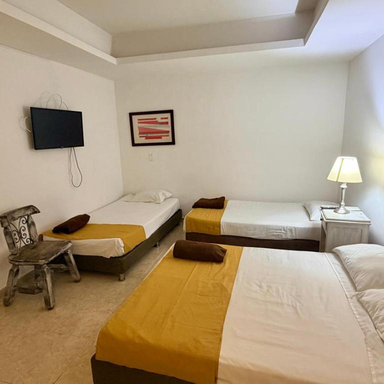 hotel turqueza inn - Habitación Familiar Estándar - 1