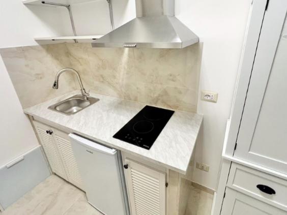 Giorgi Centro - One-Bedroom Apartment - 12
