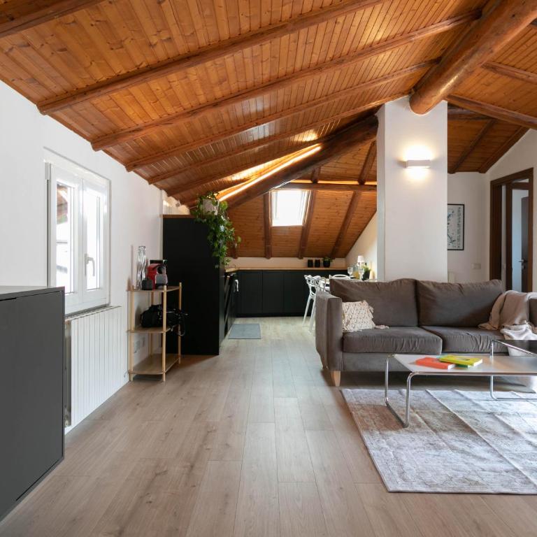 Mamma Ciccia - l'attico del mulino - Appartamento con 2 Camere da Letto - 2