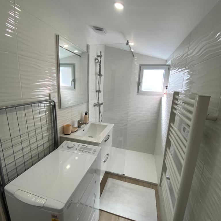 Plage et centre ville à pied, la maison de la Pinède et la Pinasse sont climatisées avec ménage, draps et serviettes inclus - Casa de 2 dormitorios - 13