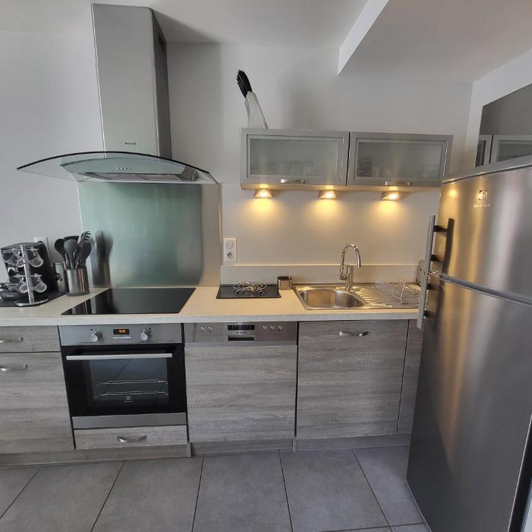 LE TOURISTIC Appartements T2 et T3 - Appartement avec Vue sur la Montagne - 2