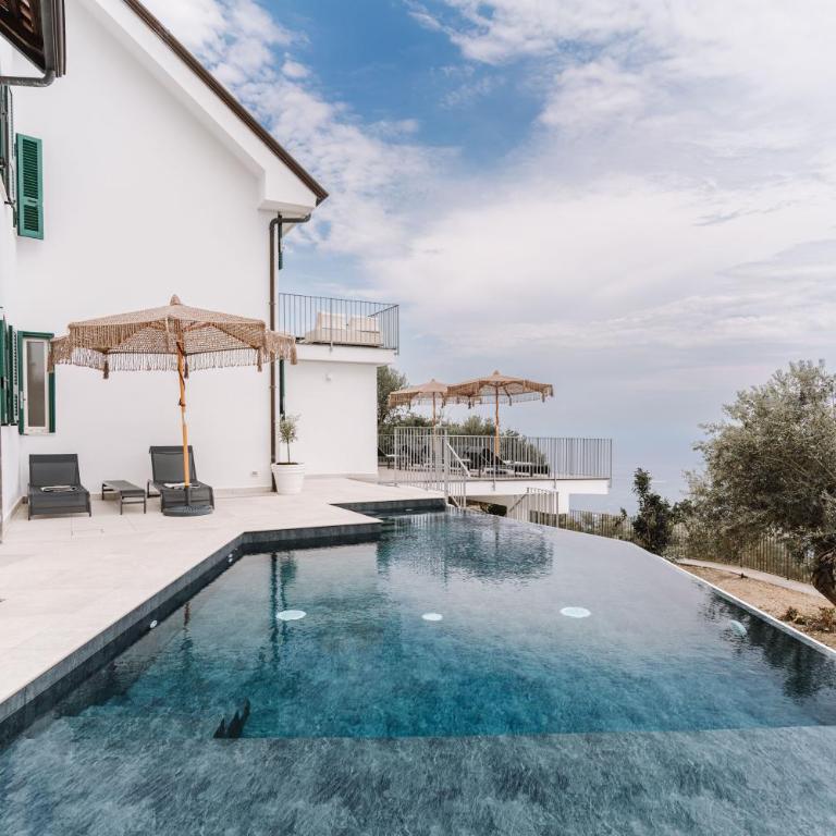 Villa Dequinz Luxury Retreat & Private Infinity Pool - Villa - 57