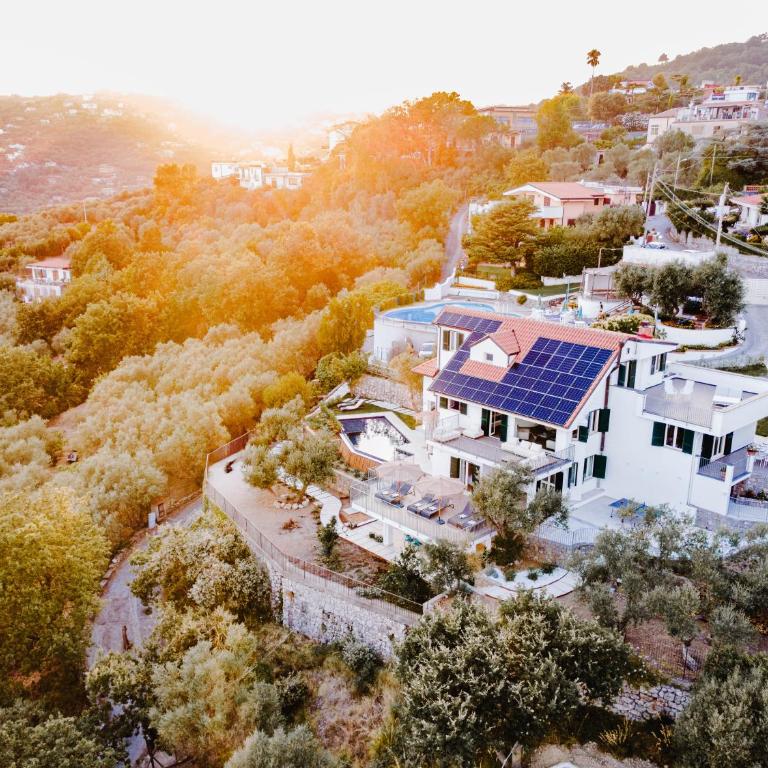 Villa Dequinz Luxury Retreat & Private Infinity Pool - Villa - 66