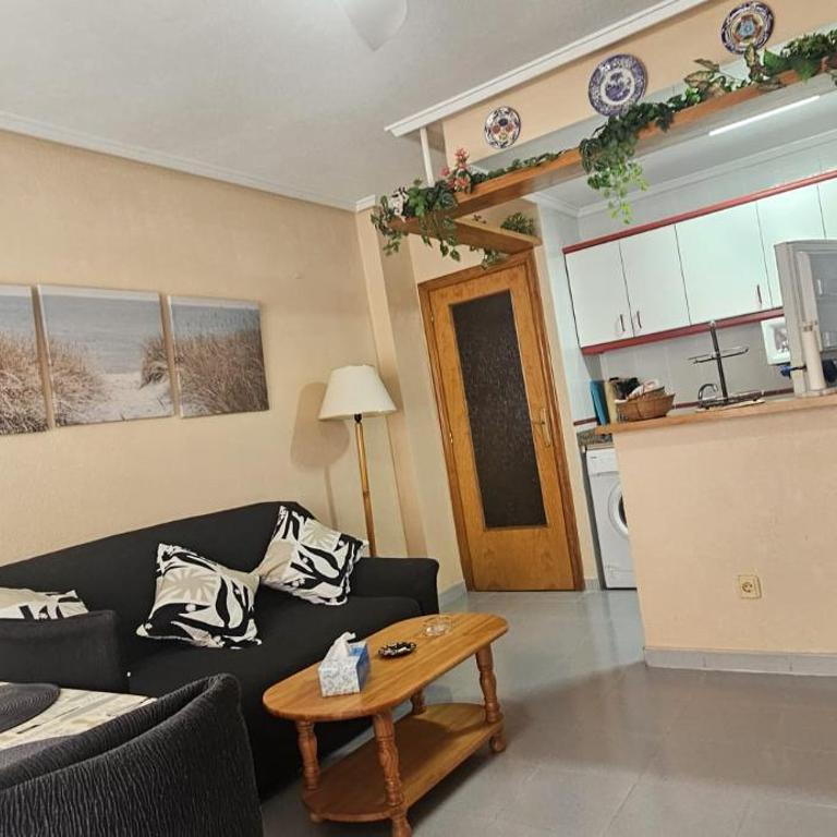 La Casa Torrevieja - One-Bedroom Apartment - 1