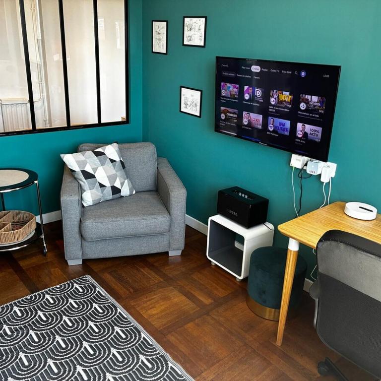 Les Machines T2 lumineux et calme - Two-Bedroom Apartment - 1