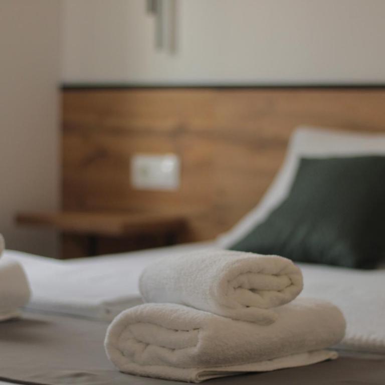 Acoustic Apartments - One-Bedroom Apartment - 9