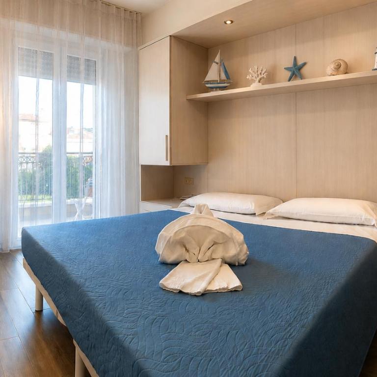 Hotel Baden Baden - Double Room - 4
