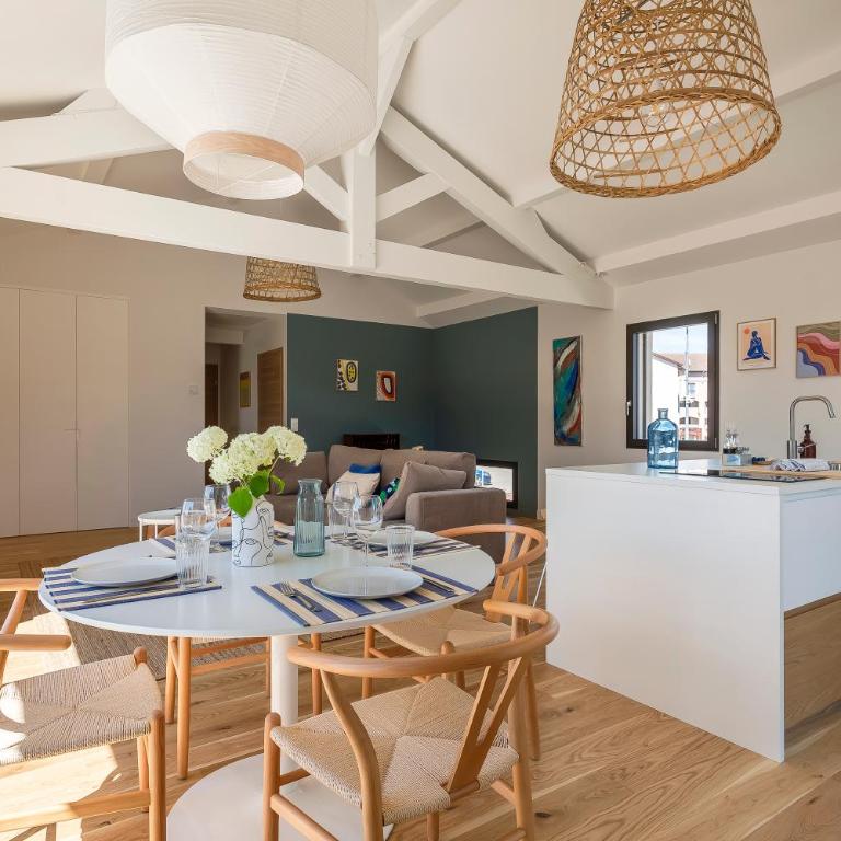 Apartment with large terrace elegant cozy haven - Appartement 2 Chambres - 7