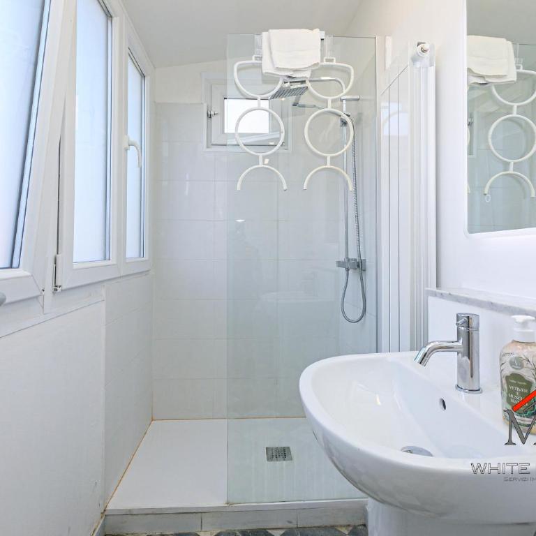 Giglio house by ML WHITE HOUSE - Appartamento Deluxe con 4 Camere da Letto - 18