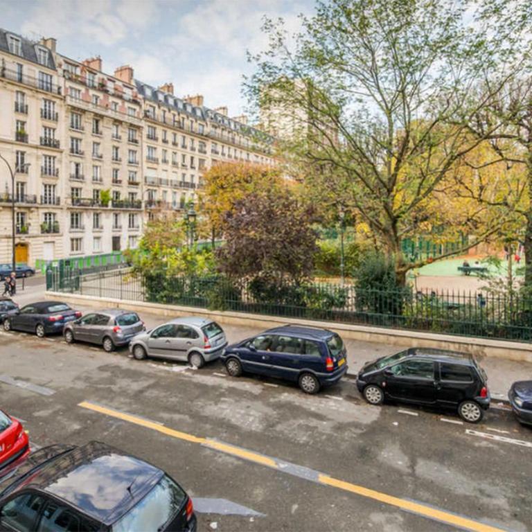 Appartement de charme de 60 m2 entre Montmartre et Batignolles - Appartement 3 Chambres - 24