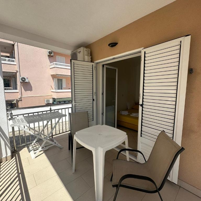 Guest House Mitrovic - Chambre Double avec Terrasse - 1
